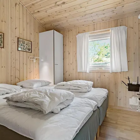 Casa de Férias In With Wifi Højby